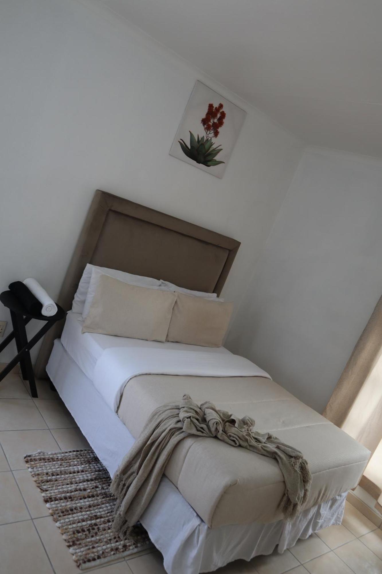 Coastwave Guest House วัลวิสเบย์ ภายนอก รูปภาพ